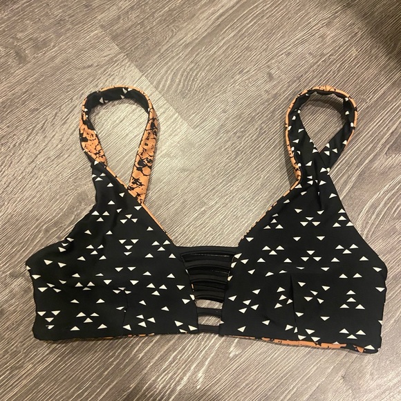 REVERSIBLE BIKINI TOP - Picture 1 of 2